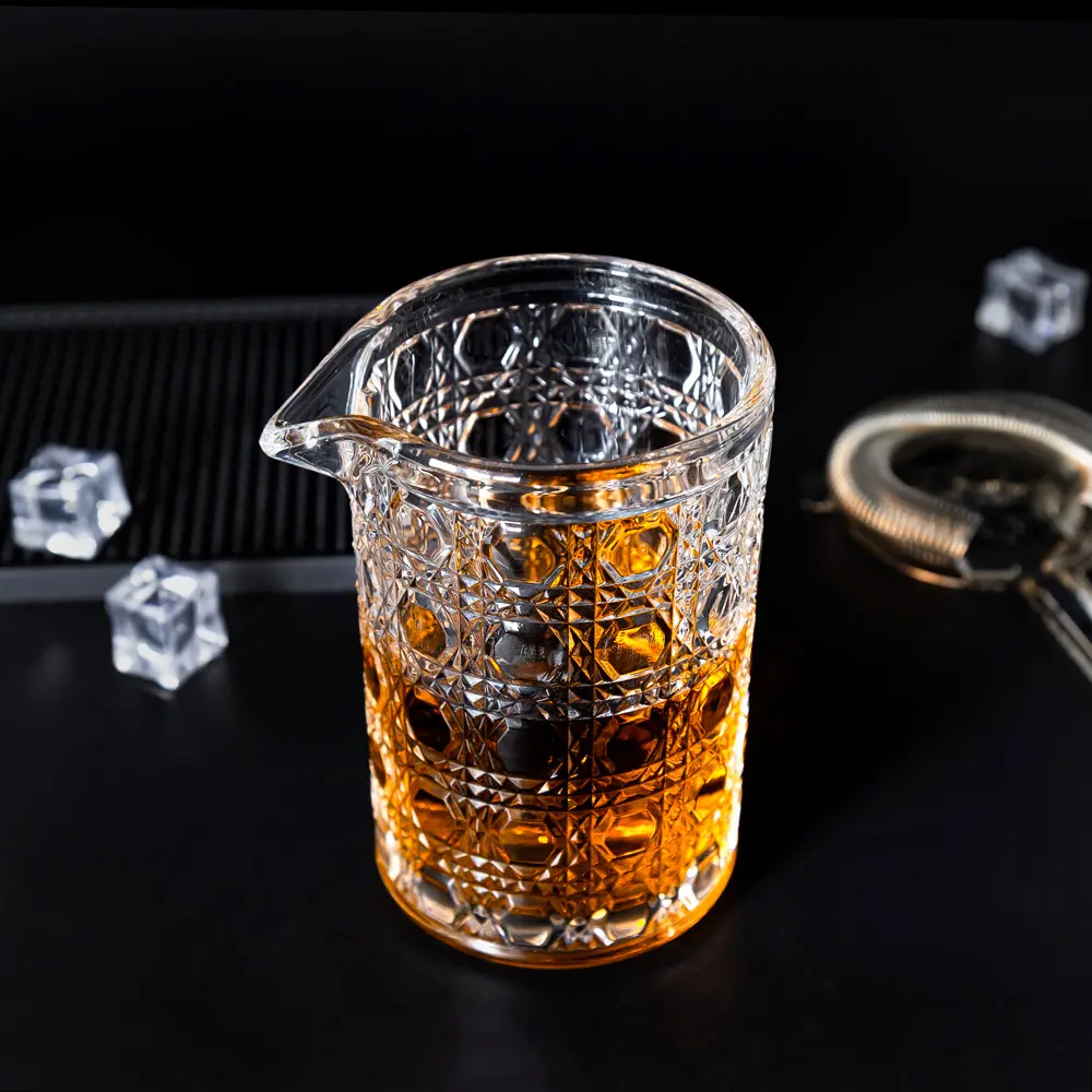 Lead-Free Mixing Glass (7).jpg