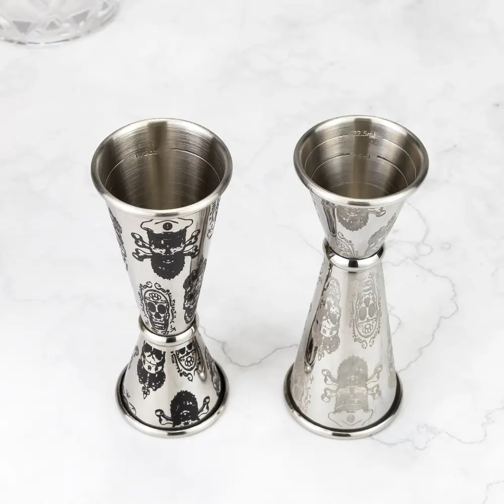 Skull Etching Cocktail Jigger (2)