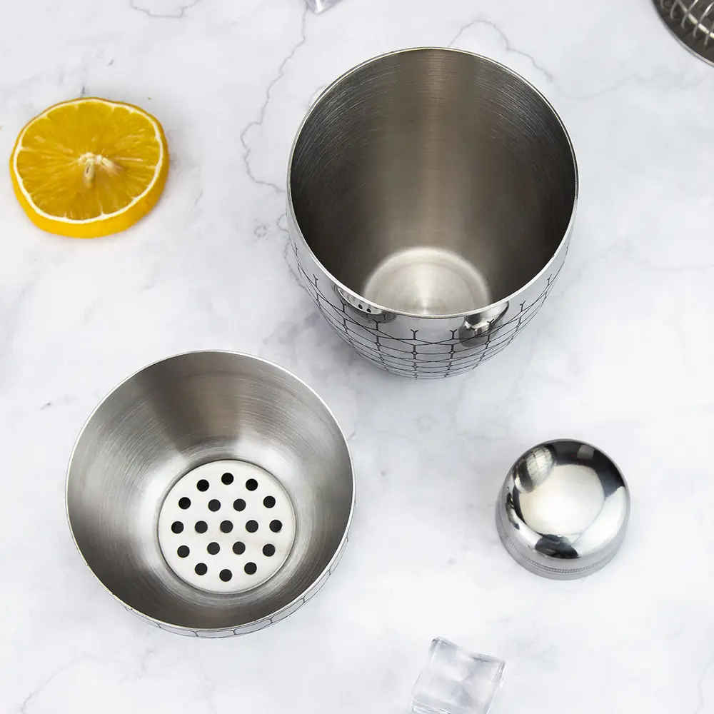 Cocktail Shaker Angle Etching (10)