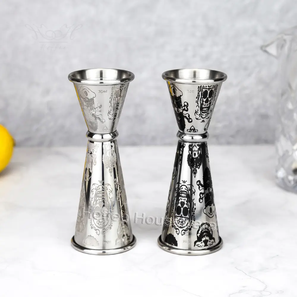 5-Pieces Etching Pattern Stainless Steel Boston Cocktail Shakers Set (3).jpg