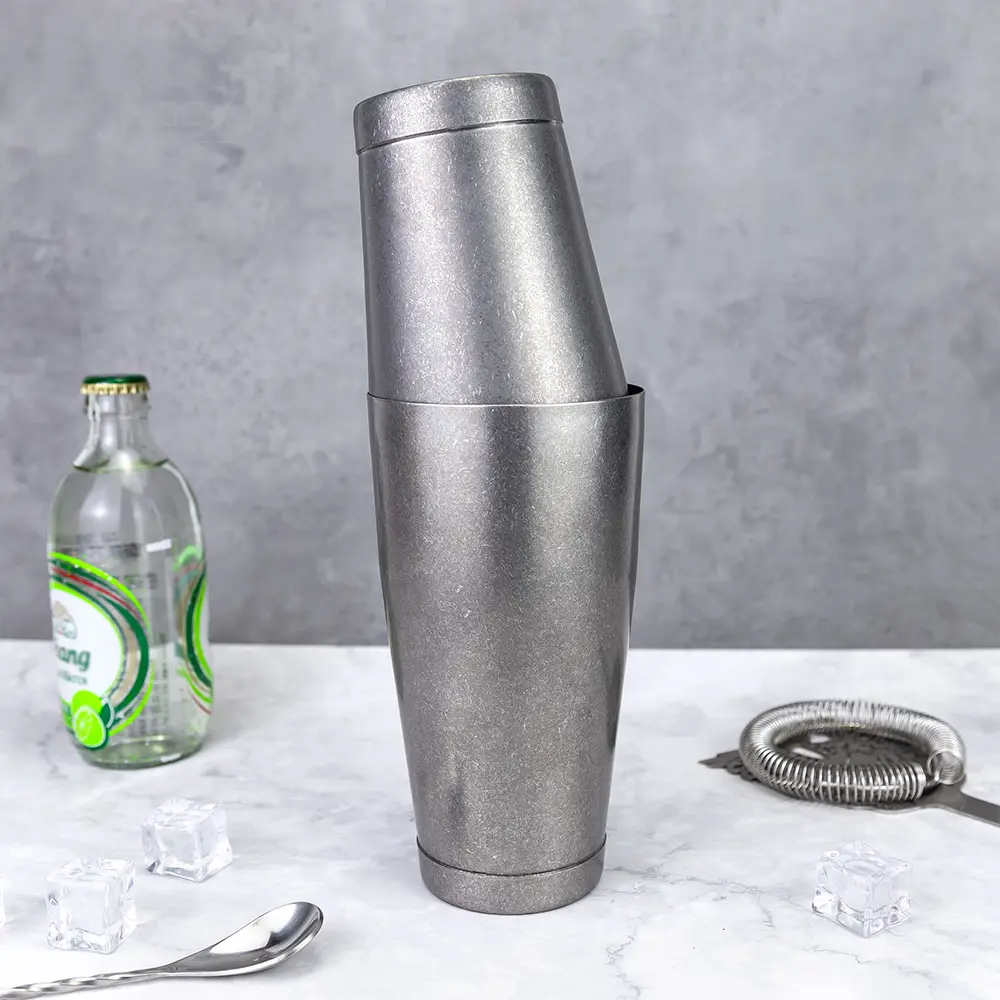 Custom Color Bar Mixing Tin On Tin Boston Shaker (7).jpg