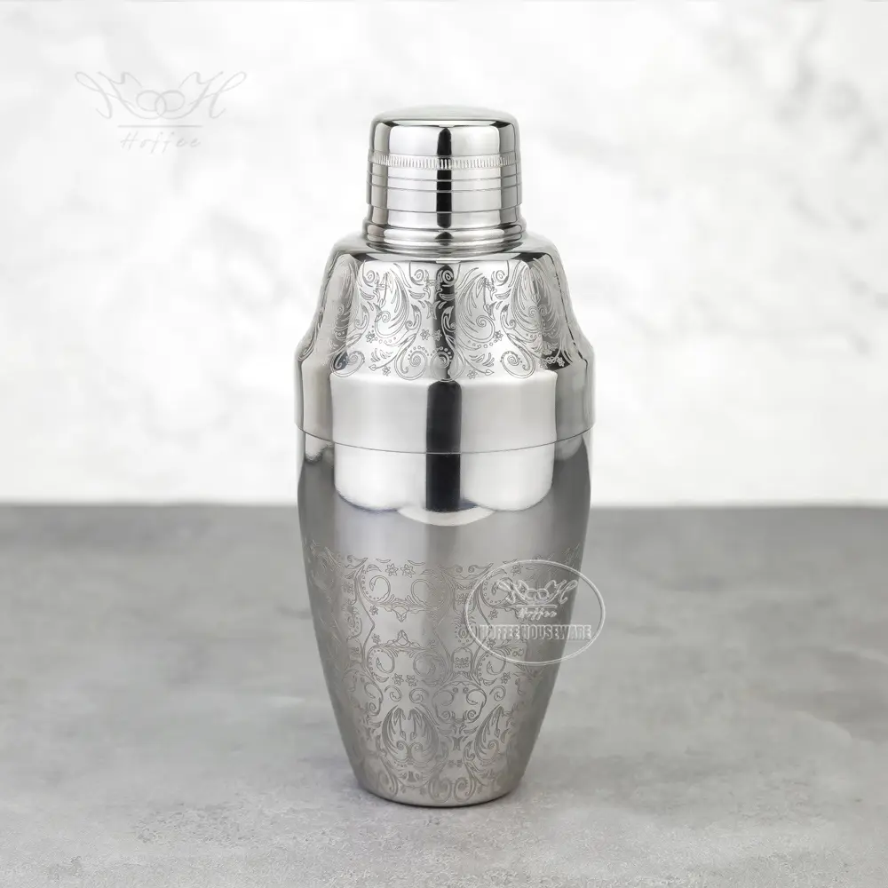 Bar Beverage Mixing Built-In Strainer Martini Shaker (3).jpg