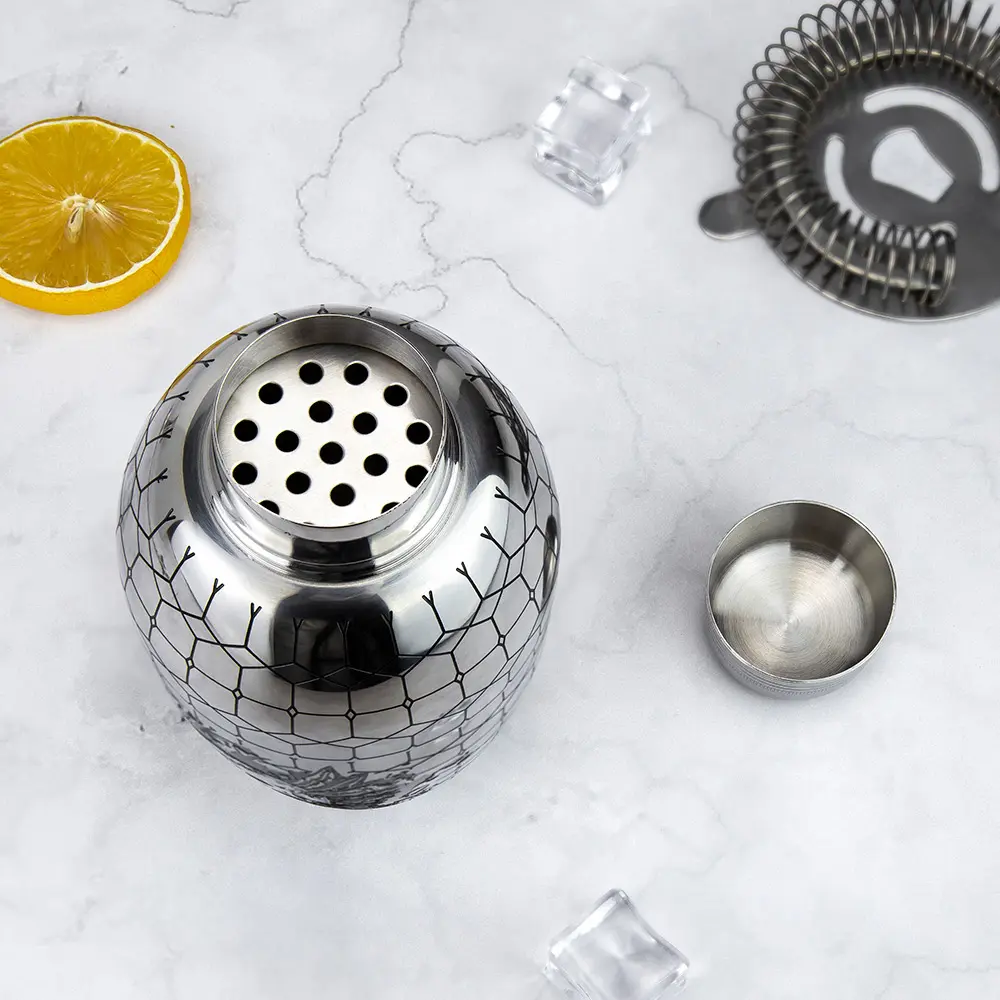 Cocktail Shaker Angle Etching (8)