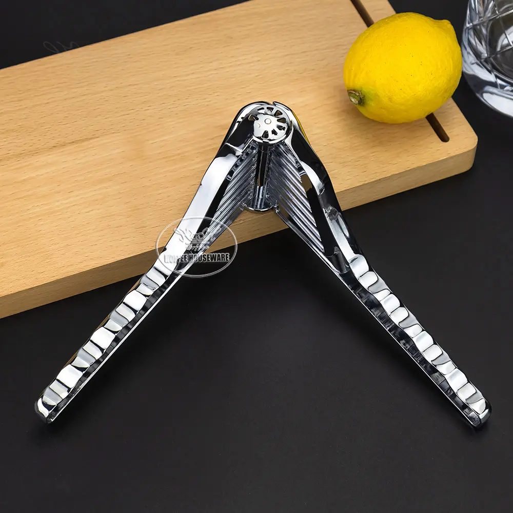 New Design Foldable Zinc Alloy Manual Lemon Squeezer for Cocktail (7).jpg